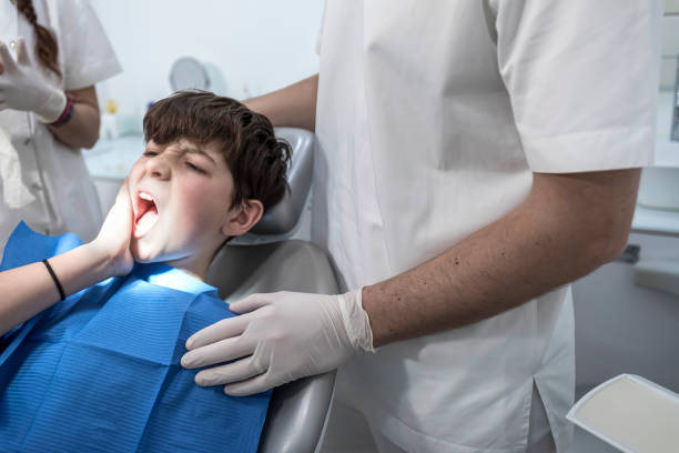 Best Weekend Emergency Dental Services in Oakwood, GA
